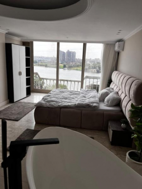 Royal Nile view apt 3BR